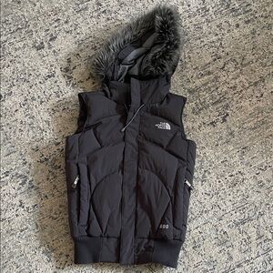 The North Face Prodigy Charcoal Gray 600 Fur Hooded Vest